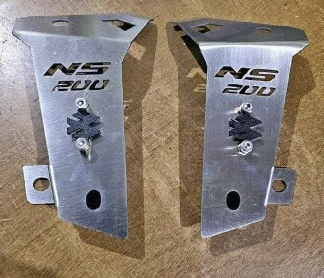 COLR020NECR - LATERALES RADIADOR NS200